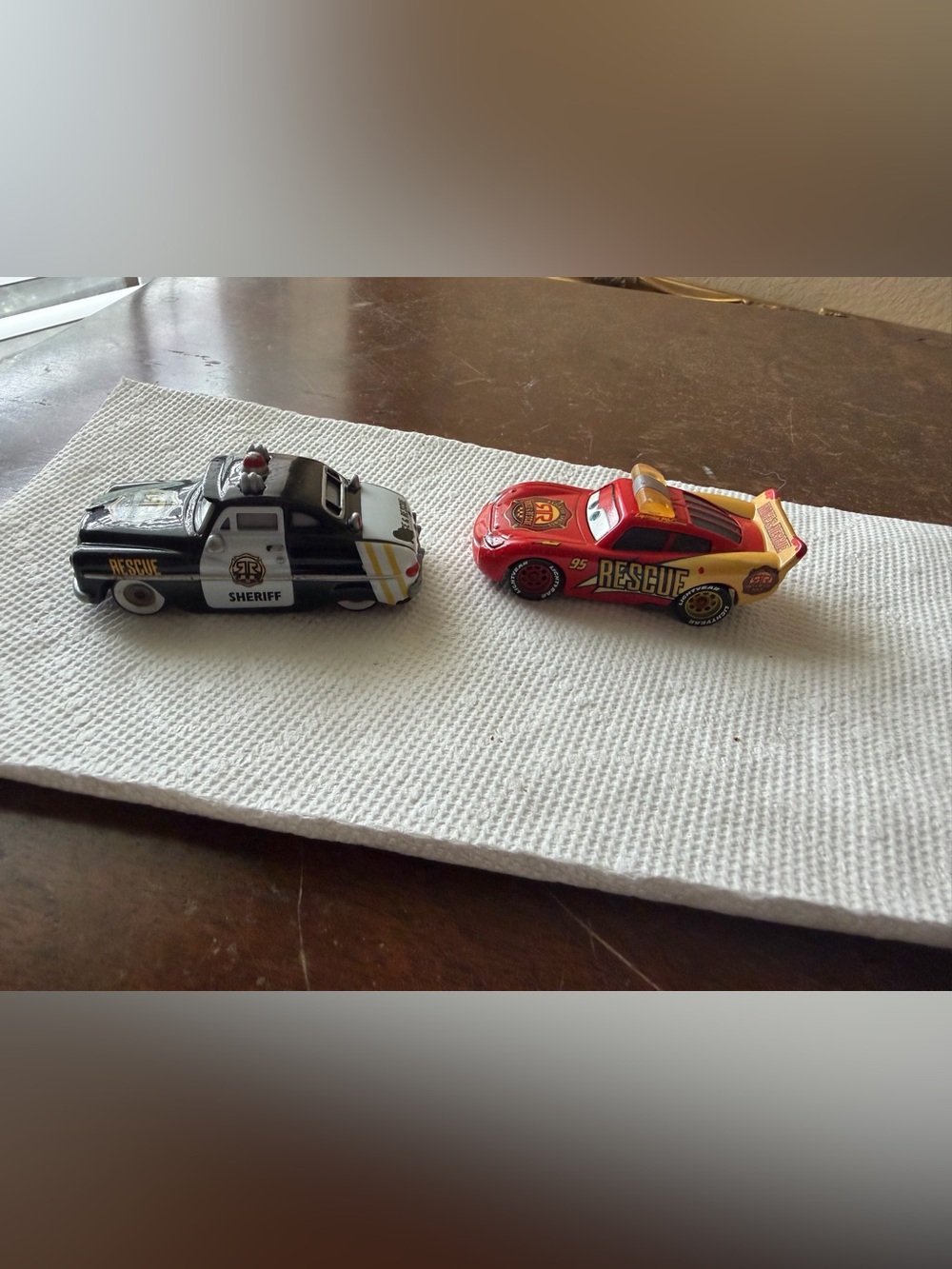 Disney Pixar Cars toys lighting McQueen and sheriff race & rescue toys cars toys - Picture 6 of 9